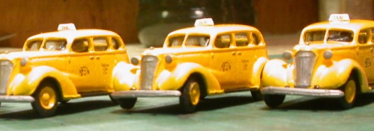 taxi.jpg (31140 bytes)